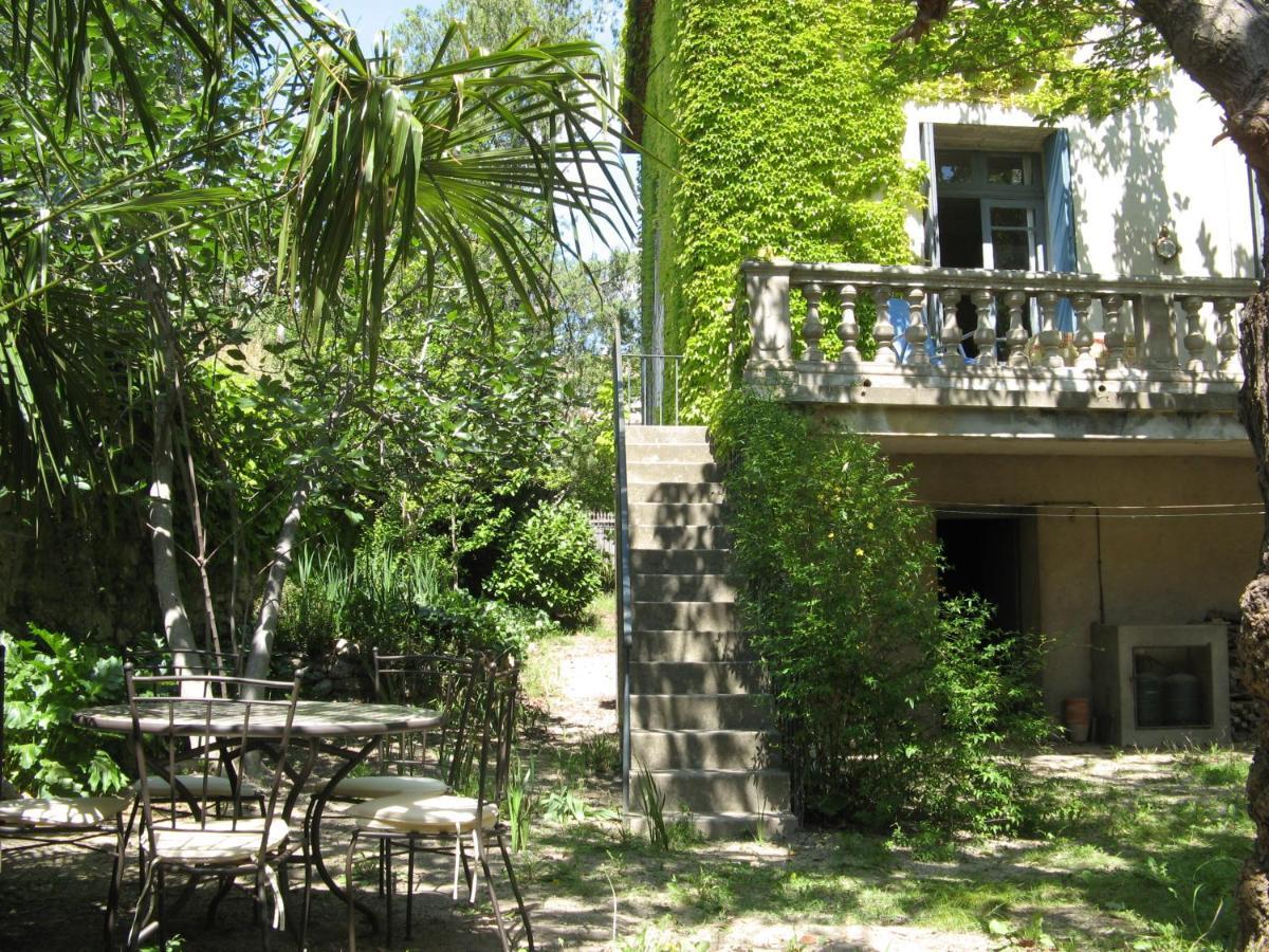 Les Remparts Capestang Exterior foto